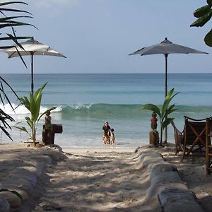 Jj Beach Resort & Jj Seafood